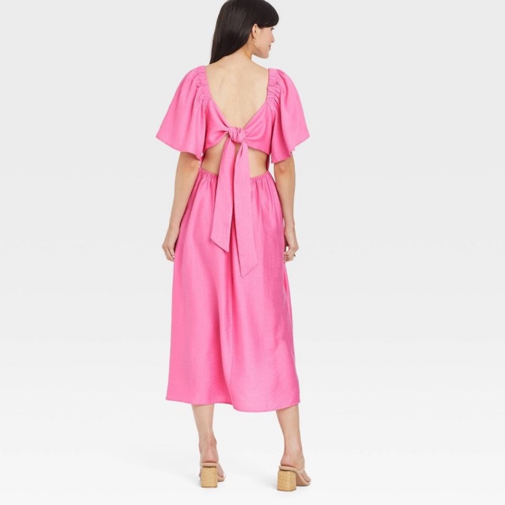 NWOT Pink tie back dress